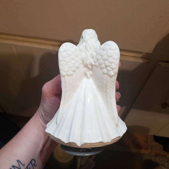Musical Porcelain Angel - Picture 2 of 3